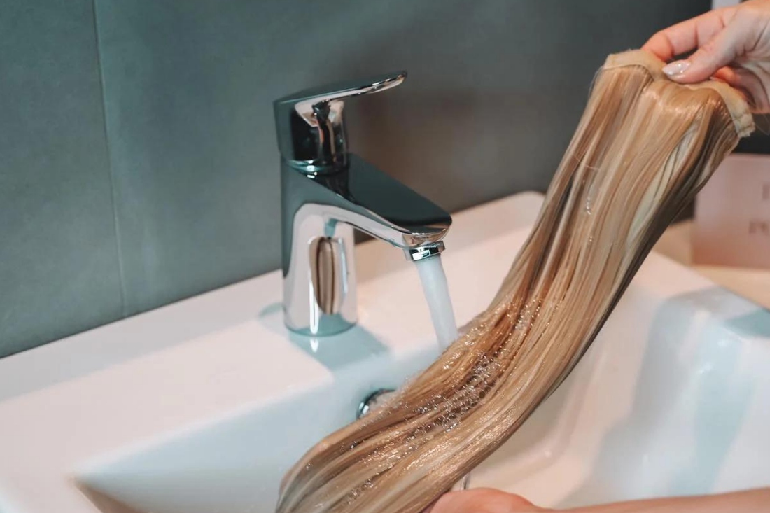 CÓMO LAVAR TUS COLETAS DE CABELLO NATURAL